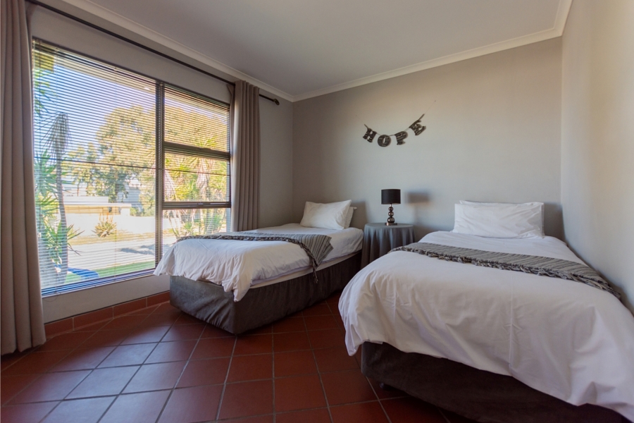 4 Bedroom Property for Sale in Britannia Bay Western Cape